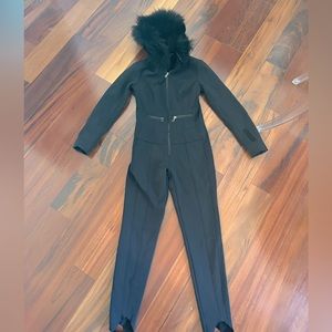Bogner Ski Suit w/ custom Fur Hood: Perfect for Skiing and Apres Ski